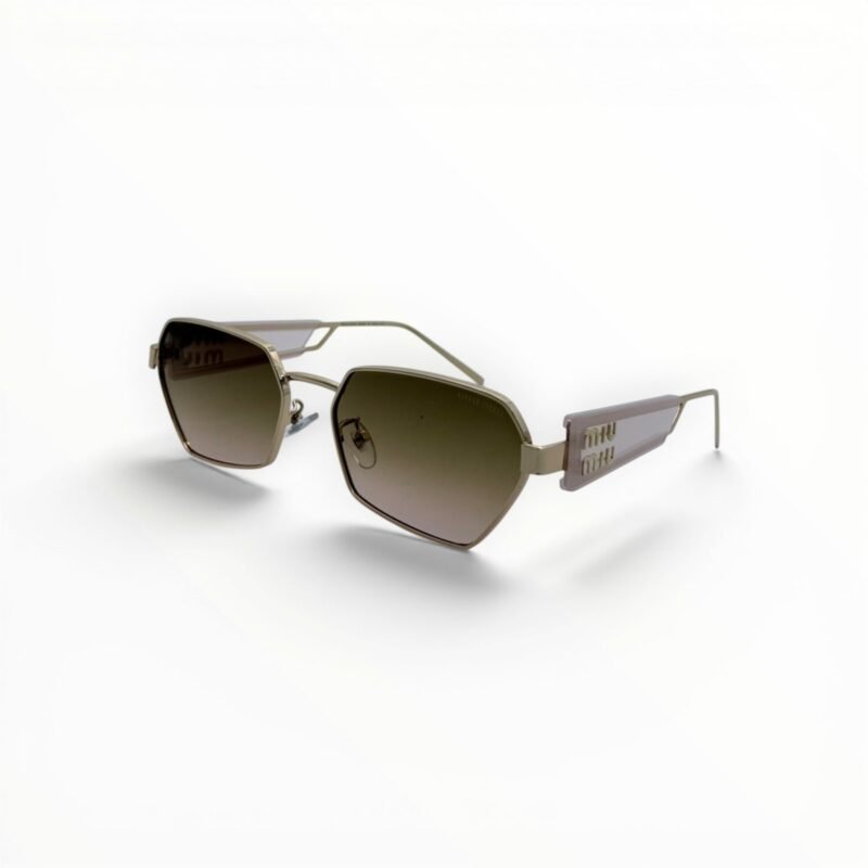 Miu Miu elegante, ngjyra të buta